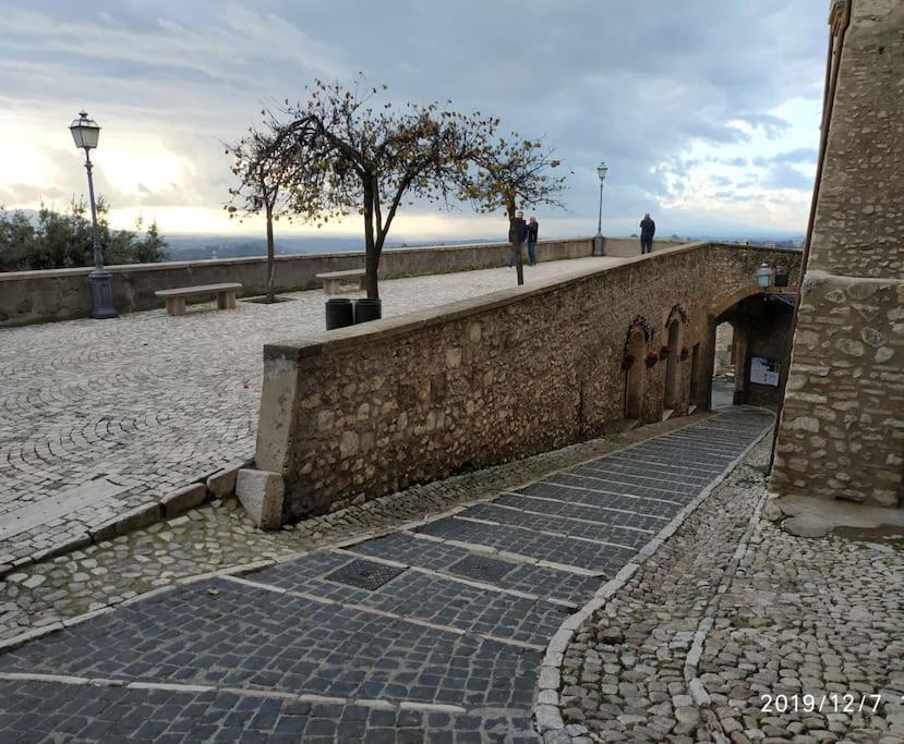Вилла Relax Nell' Antico Borgo Casperia Экстерьер фото