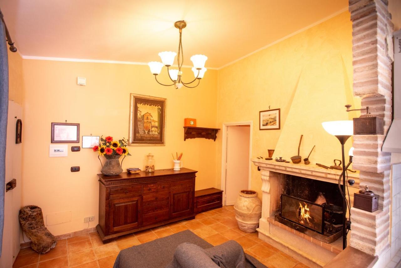 Вилла Relax Nell' Antico Borgo Casperia Экстерьер фото